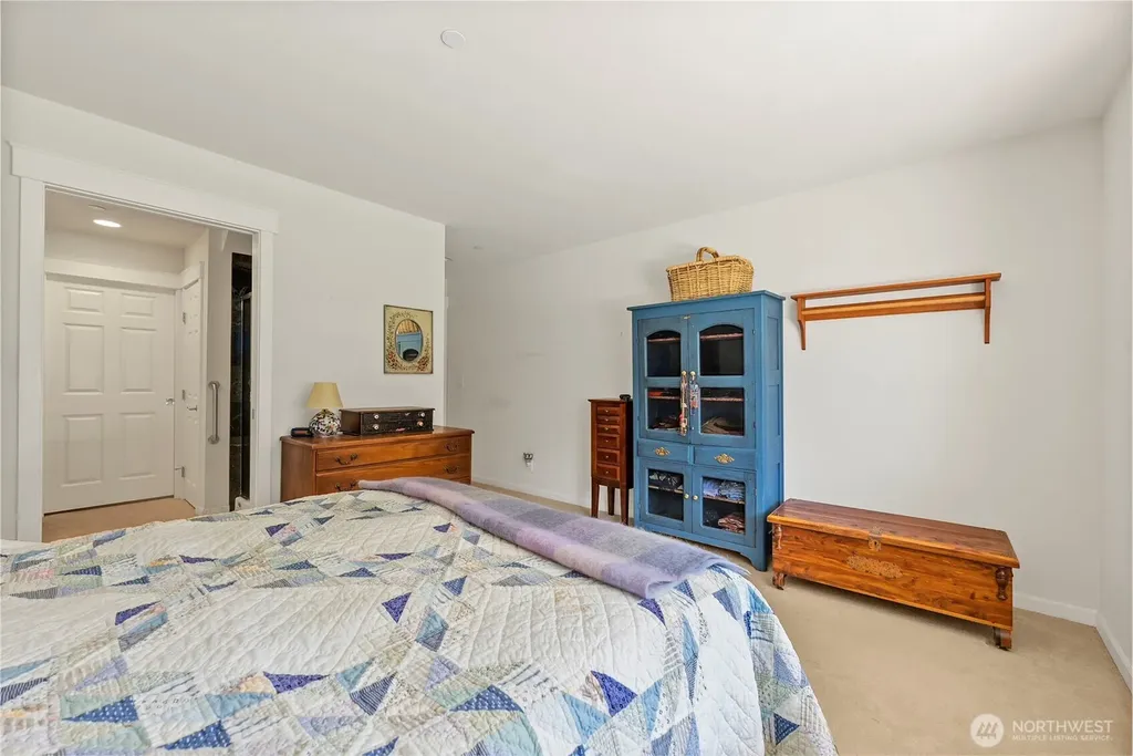 211 E Sterling Drive Allyn WA 98524