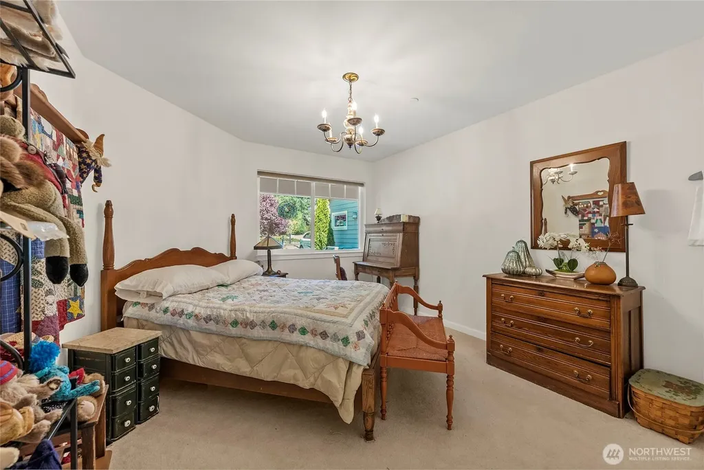 211 E Sterling Drive Allyn WA 98524