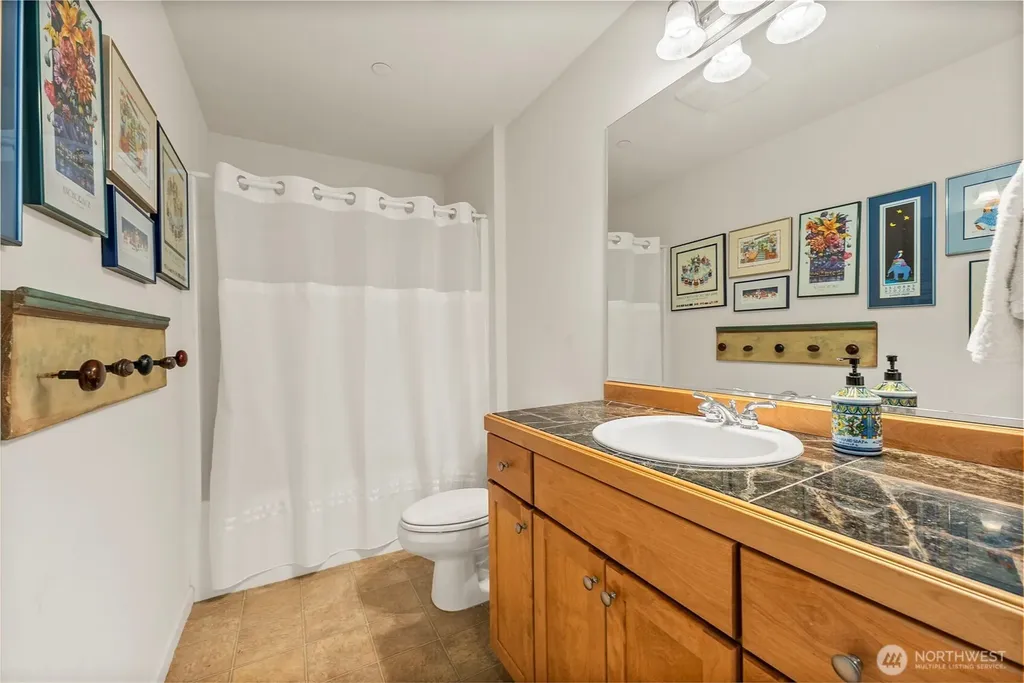 211 E Sterling Drive Allyn WA 98524