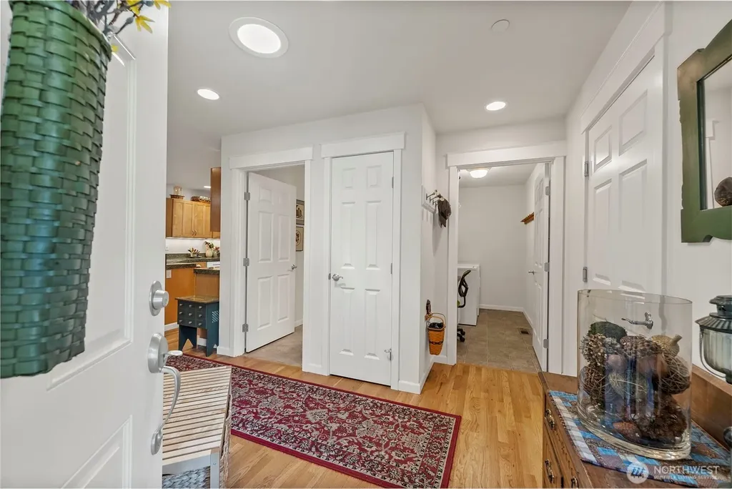 211 E Sterling Drive Allyn WA 98524