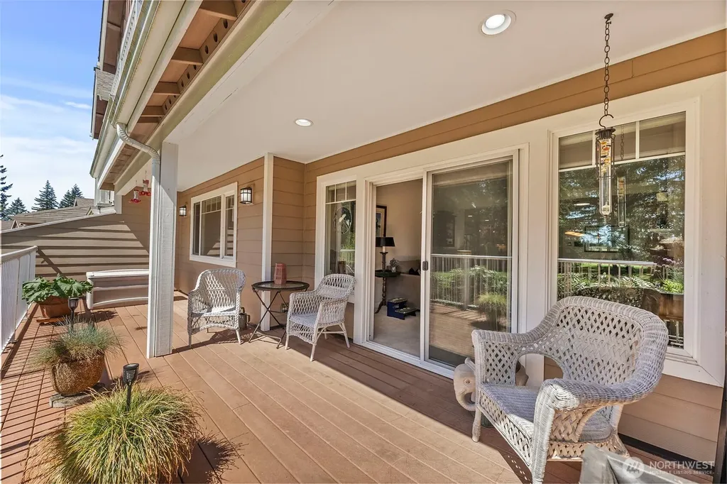 211 E Sterling Drive Allyn WA 98524