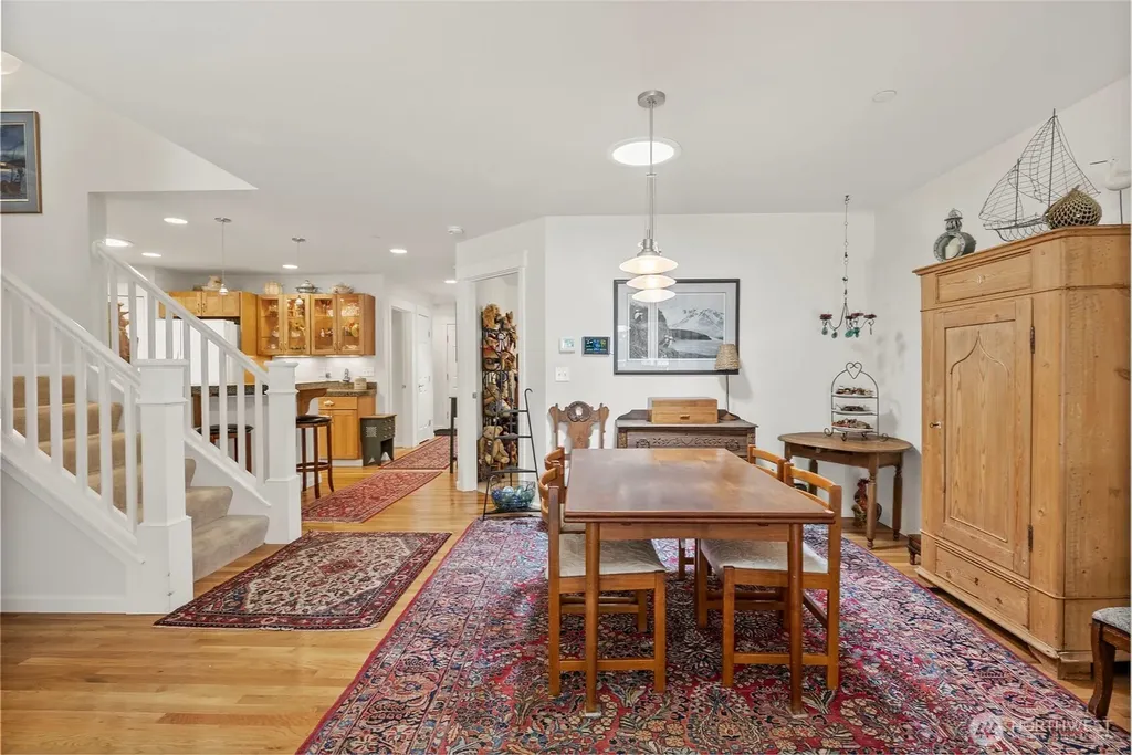 211 E Sterling Drive Allyn WA 98524