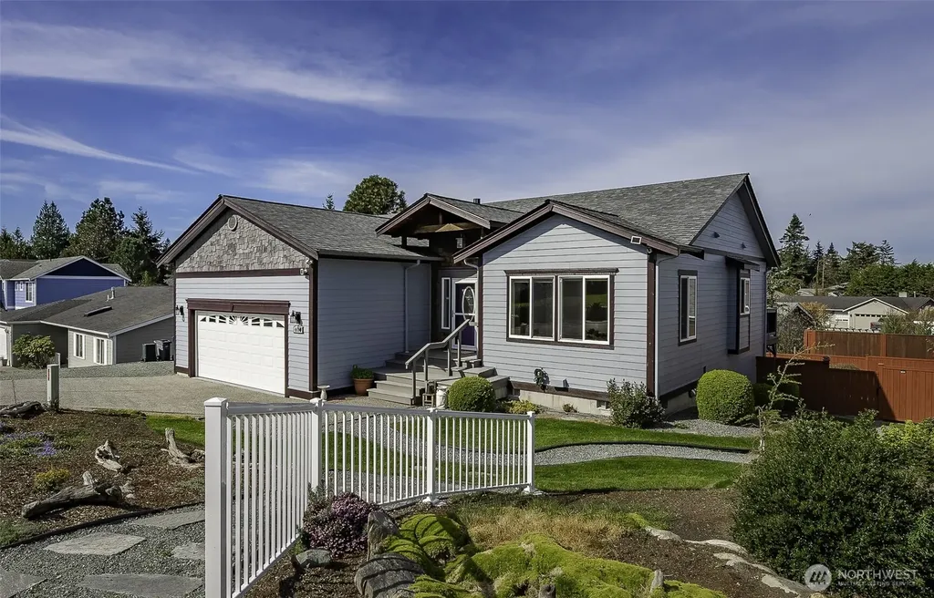 4410 Glasgow Way Anacortes WA 98221