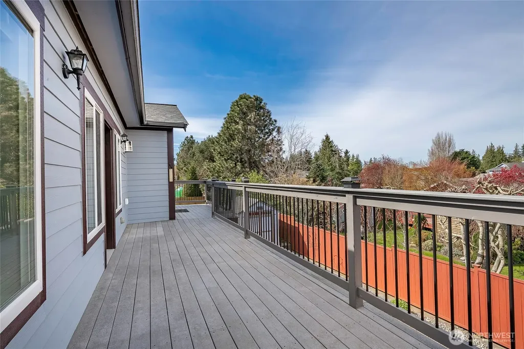 4410 Glasgow Way Anacortes WA 98221