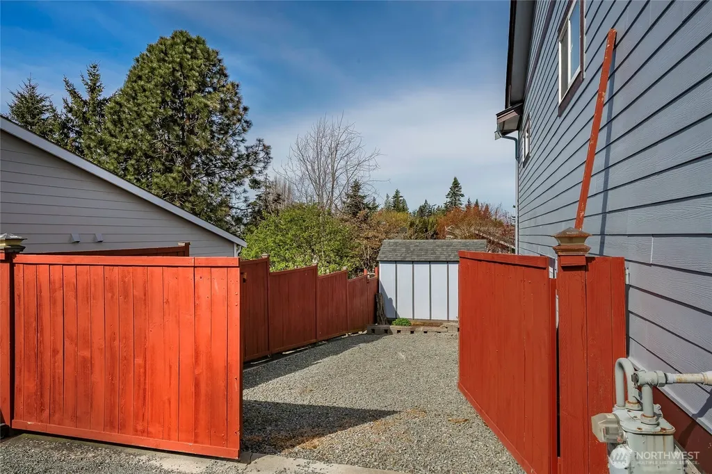 4410 Glasgow Way Anacortes WA 98221
