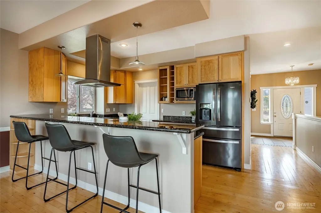 4410 Glasgow Way Anacortes WA 98221