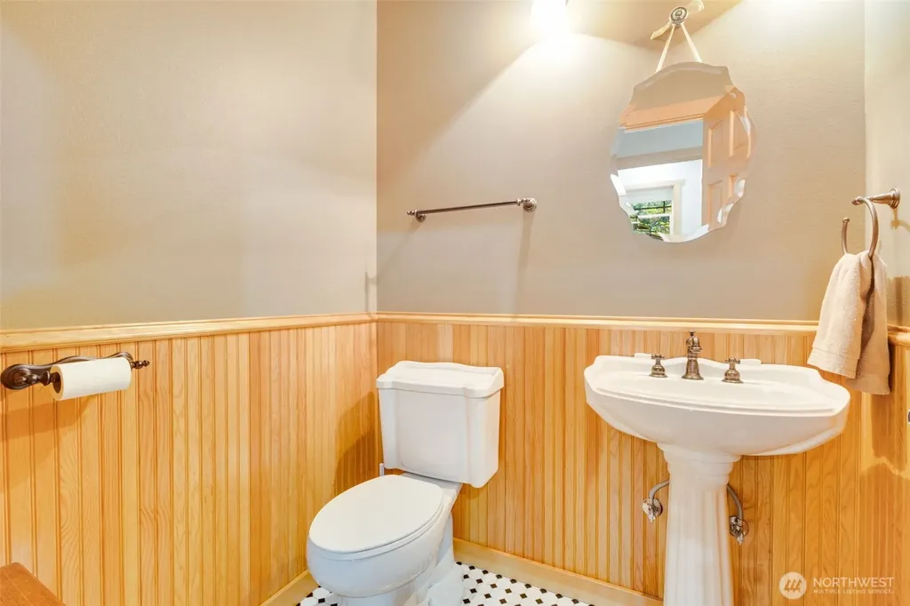 12280 State Route 903 Ronald WA 98940