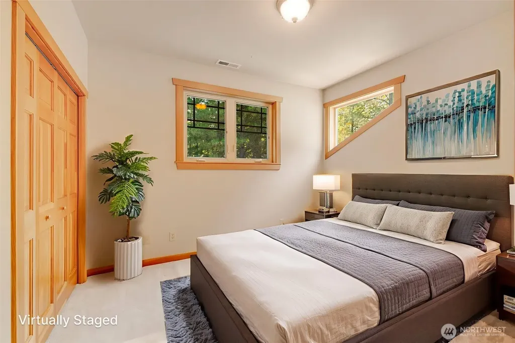 12280 State Route 903 Ronald WA 98940