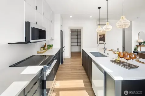 2931 39th Avenue SW Seattle WA 98116