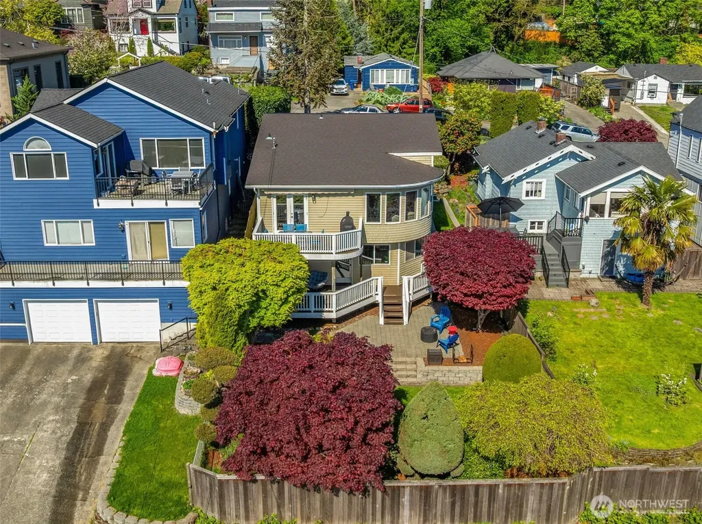 4014 32nd Avenue SW Seattle WA 98126