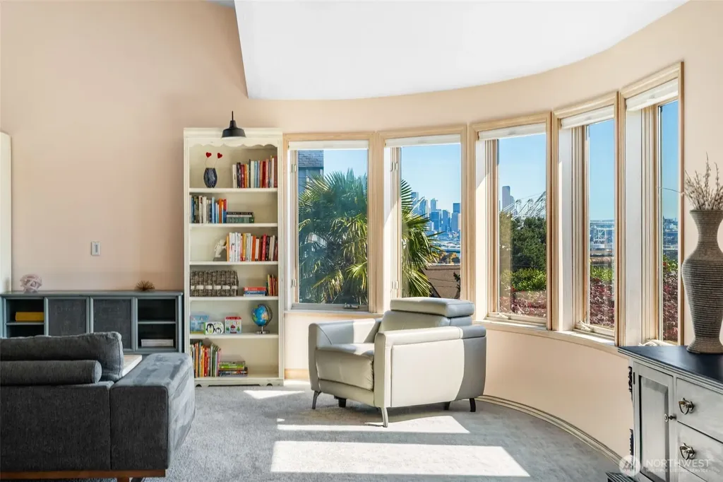 4014 32nd Avenue SW Seattle WA 98126