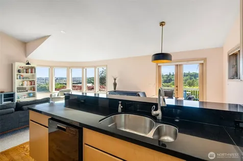 4014 32nd Avenue SW Seattle WA 98126