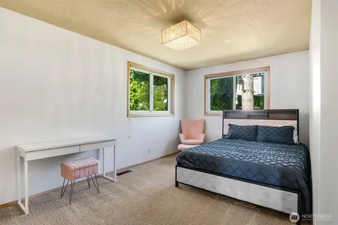 4014 32nd Avenue SW Seattle WA 98126