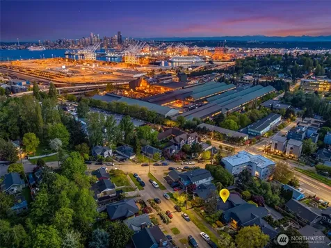 4014 32nd Avenue SW Seattle WA 98126