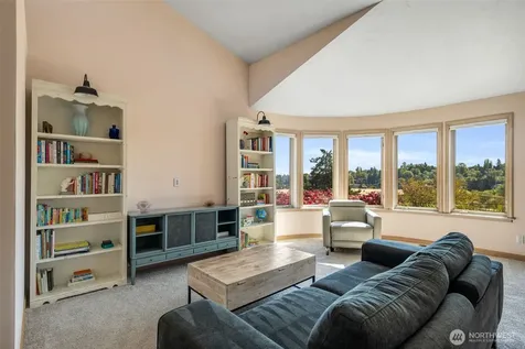 4014 32nd Avenue SW Seattle WA 98126
