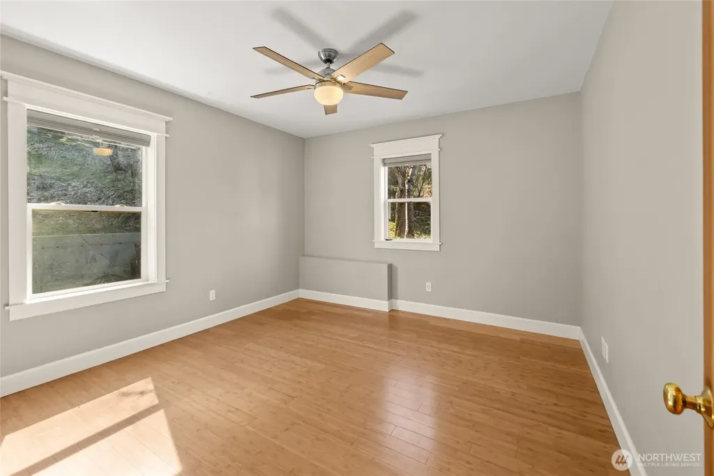 109 S 5th St Alley Roslyn WA 98941