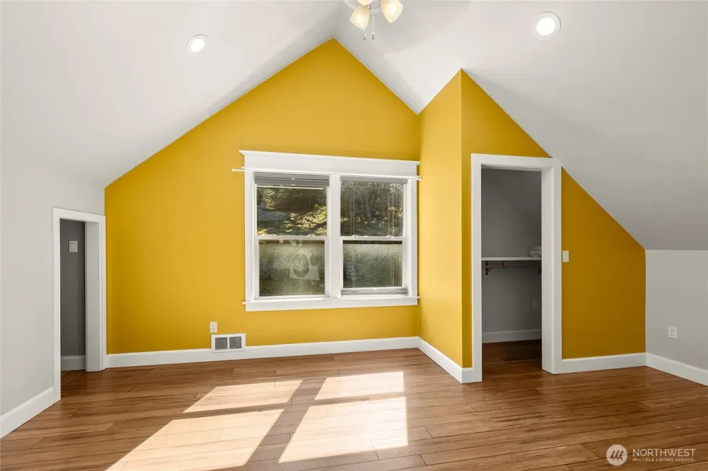 109 S 5th St Alley Roslyn WA 98941