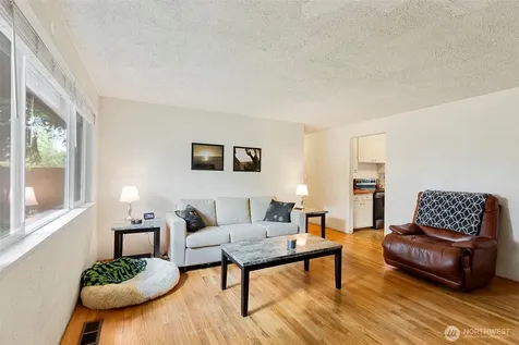 18816 89 Avenue NE Bothell WA 98011