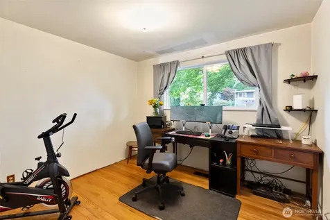 18816 89 Avenue NE Bothell WA 98011