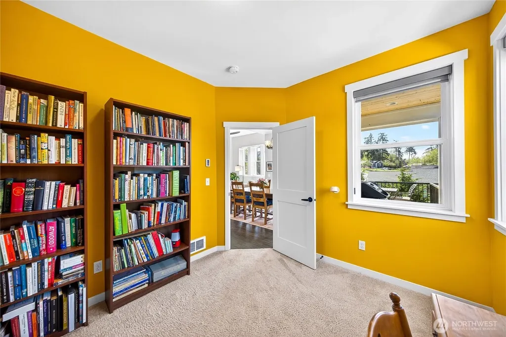1268 Curtis Way Freeland WA 98249