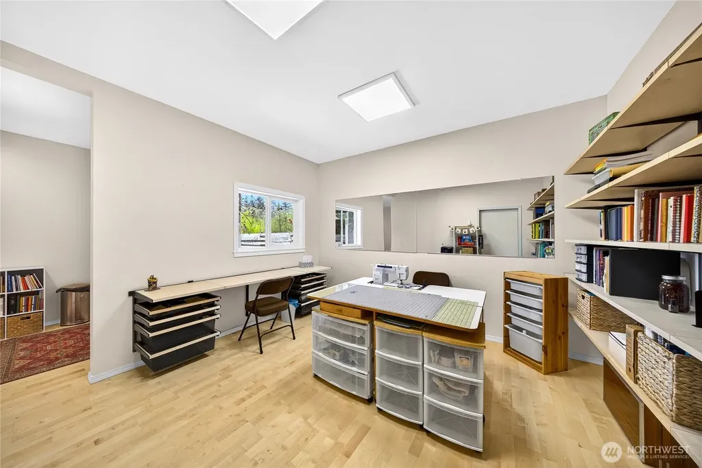 1268 Curtis Way Freeland WA 98249