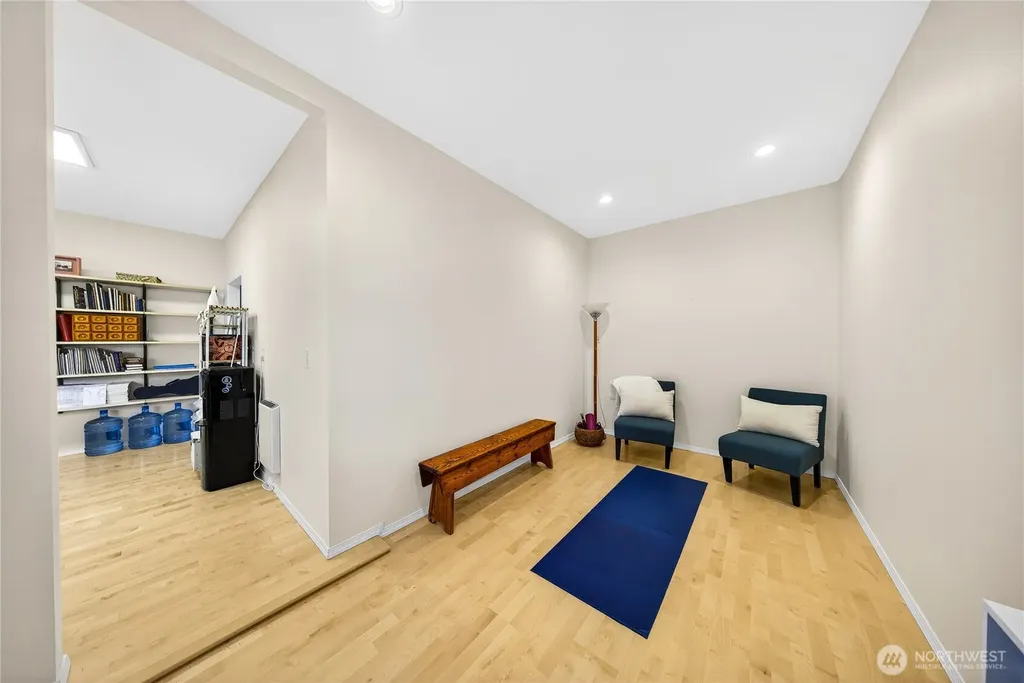 1268 Curtis Way Freeland WA 98249