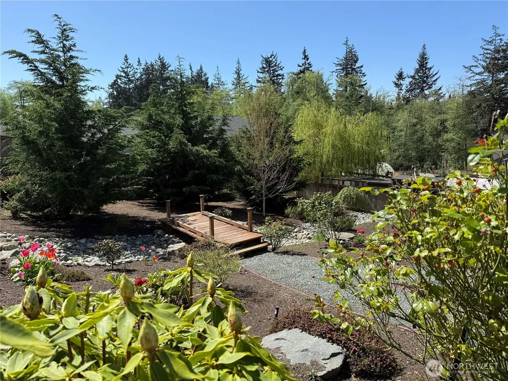 1268 Curtis Way Freeland WA 98249