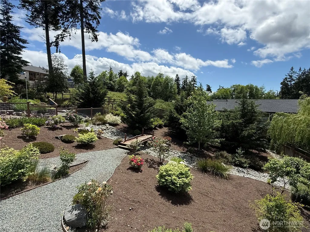 1268 Curtis Way Freeland WA 98249
