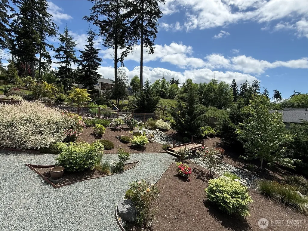 1268 Curtis Way Freeland WA 98249