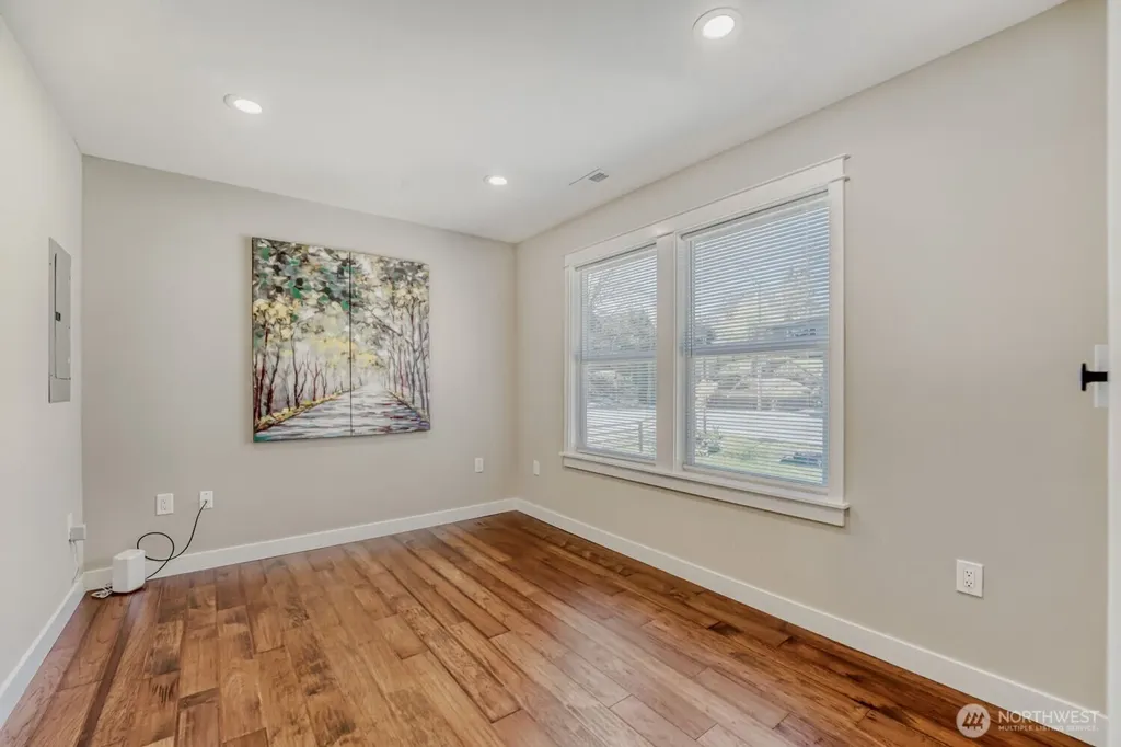 14826 42nd Avenue S Tukwila WA 98168