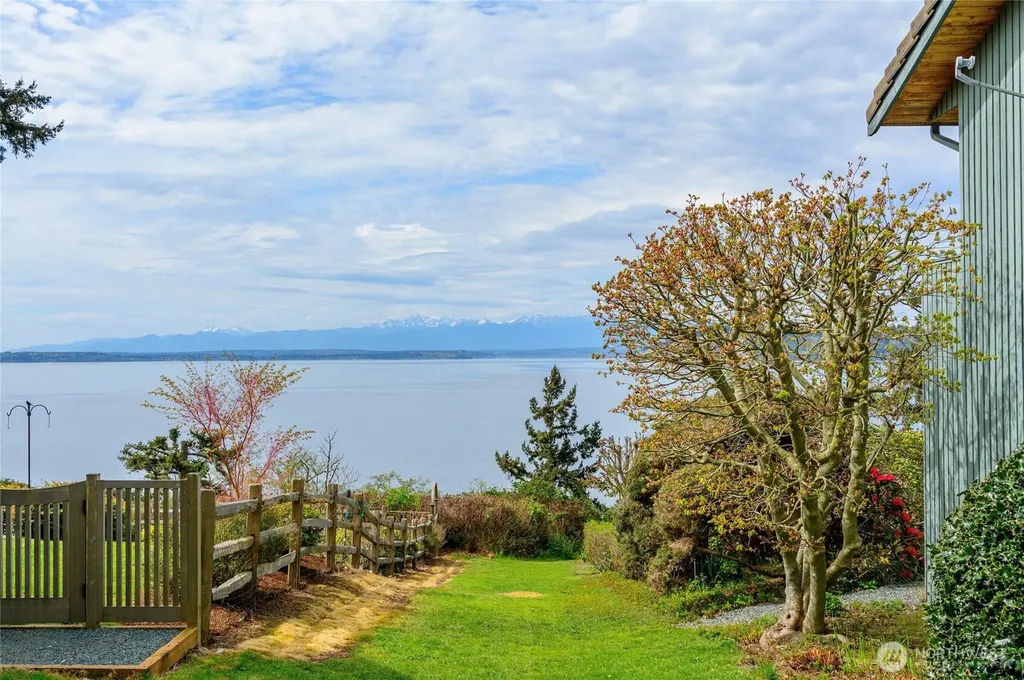 0 Sahalee Court Clinton WA 98236