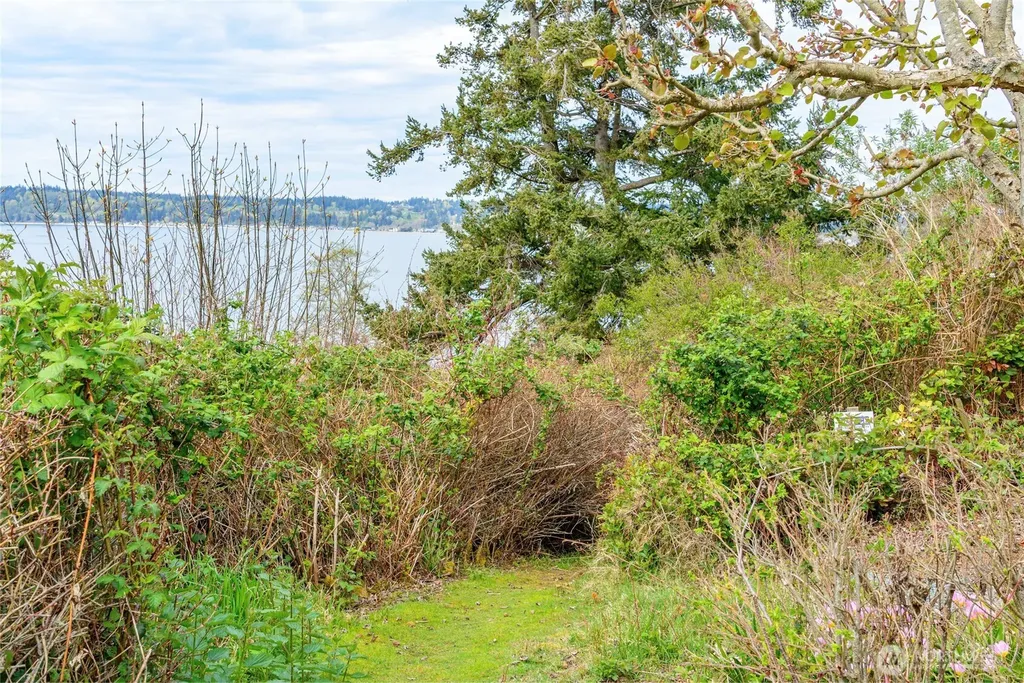 0 Sahalee Court Clinton WA 98236