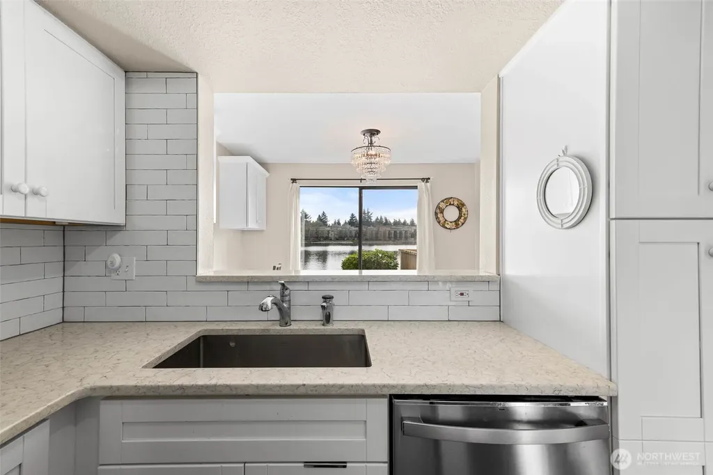 1002 S 312th Street Federal Way WA 98003