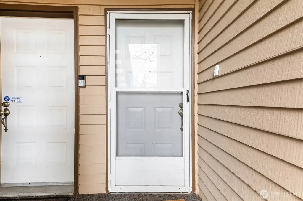 1002 S 312th Street Federal Way WA 98003