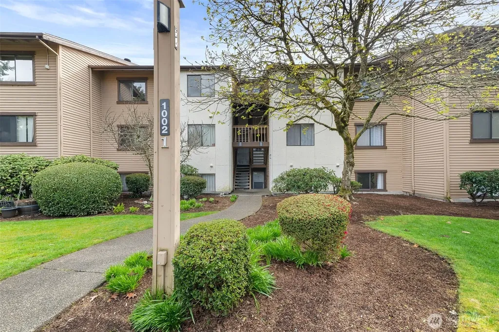 1002 S 312th Street Federal Way WA 98003