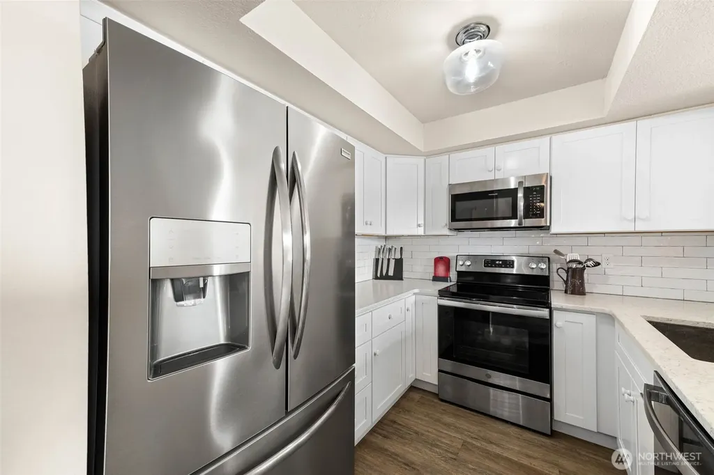 1002 S 312th Street Federal Way WA 98003