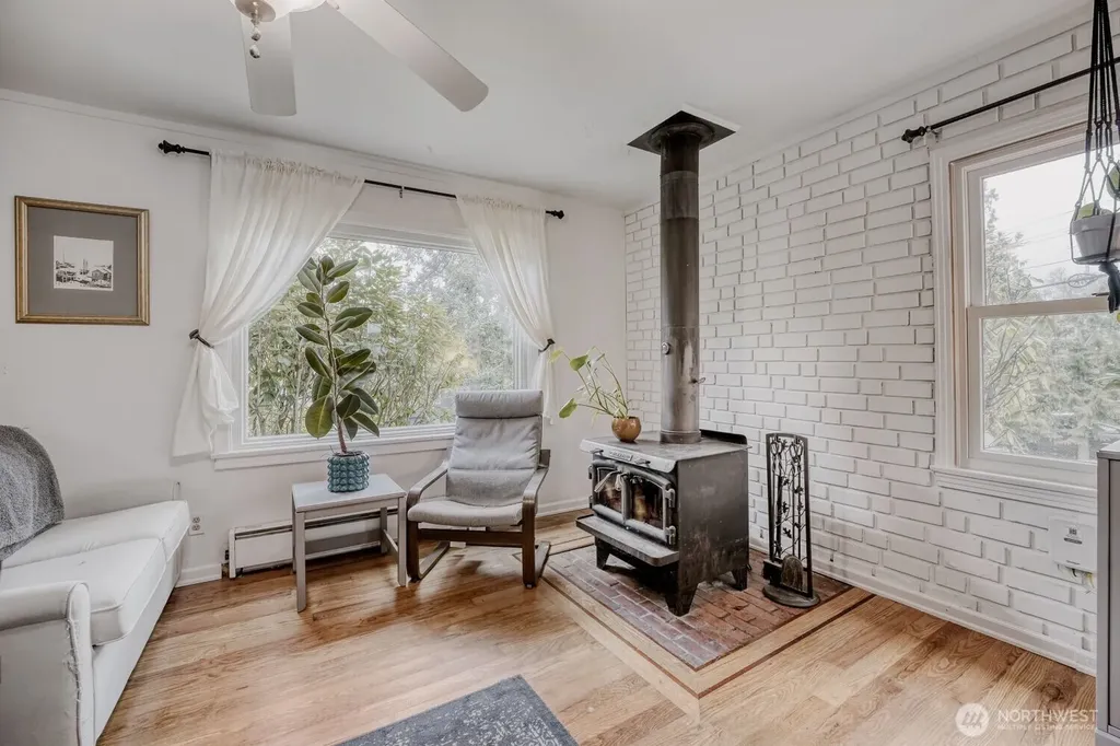7243 S 125th Street Seattle WA 98178