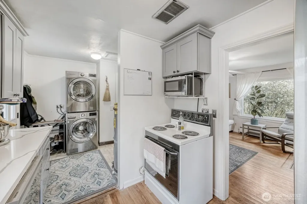 7243 S 125th Street Seattle WA 98178