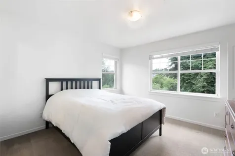 7574 129th Place SE Newcastle WA 98056