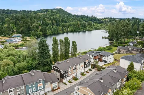 7574 129th Place SE Newcastle WA 98056