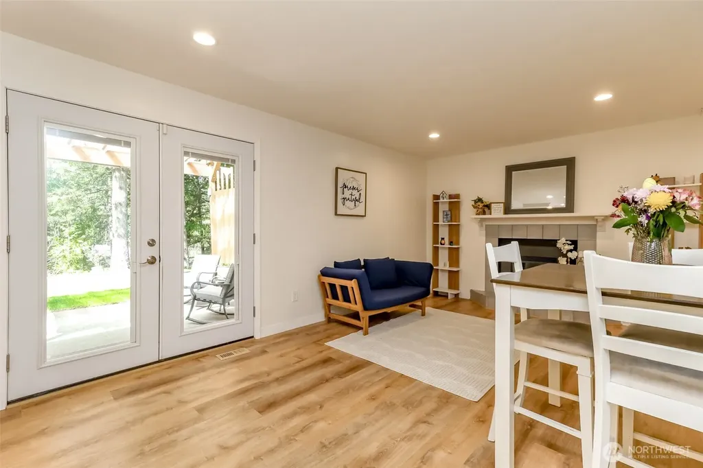 11706 16th Avenue NW Gig Harbor WA 98332