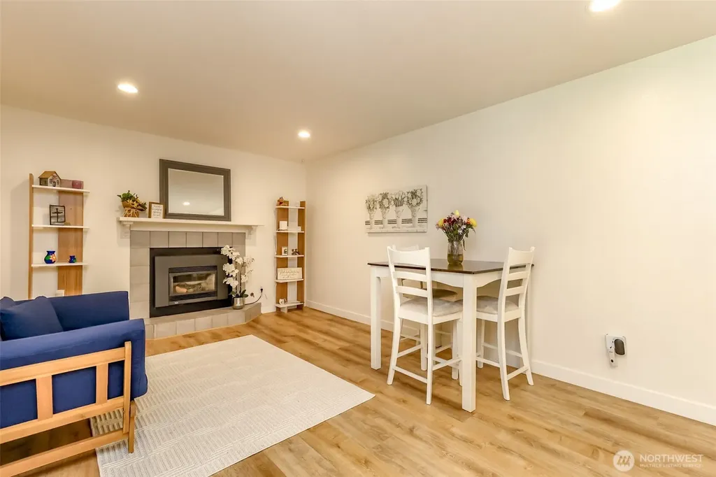 11706 16th Avenue NW Gig Harbor WA 98332