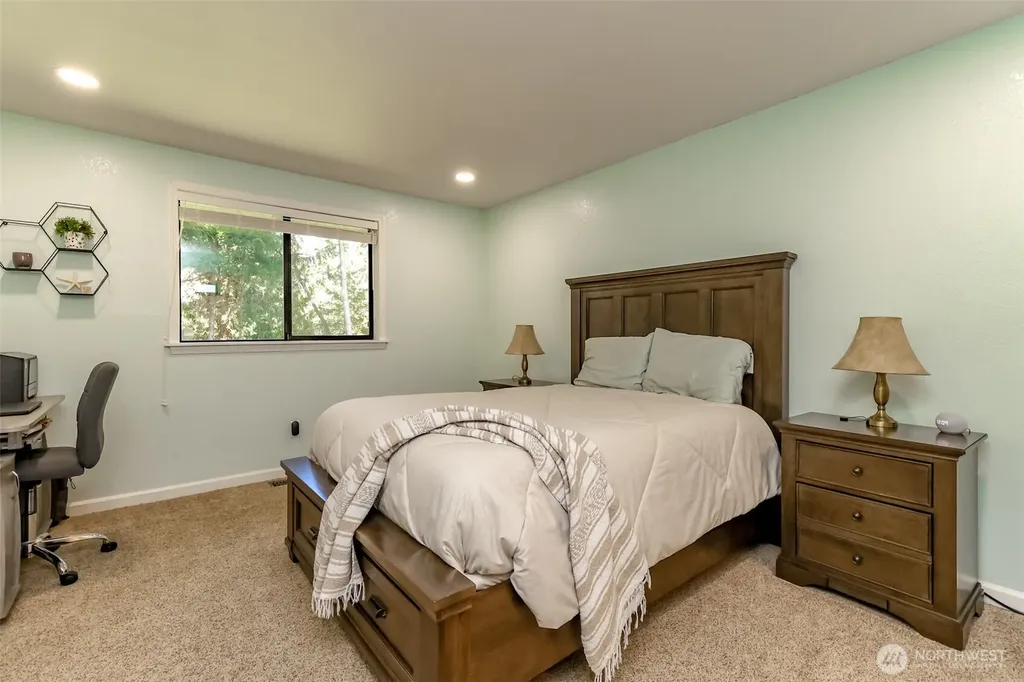 11706 16th Avenue NW Gig Harbor WA 98332