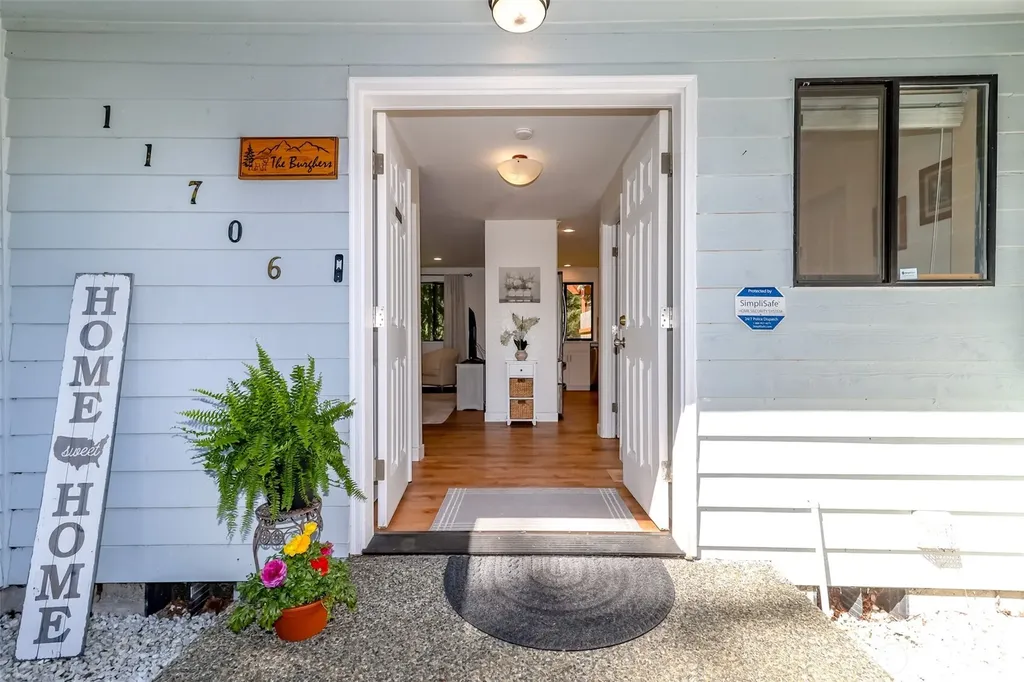 11706 16th Avenue NW Gig Harbor WA 98332