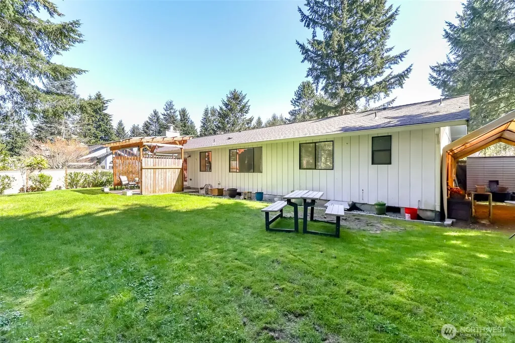 11706 16th Avenue NW Gig Harbor WA 98332