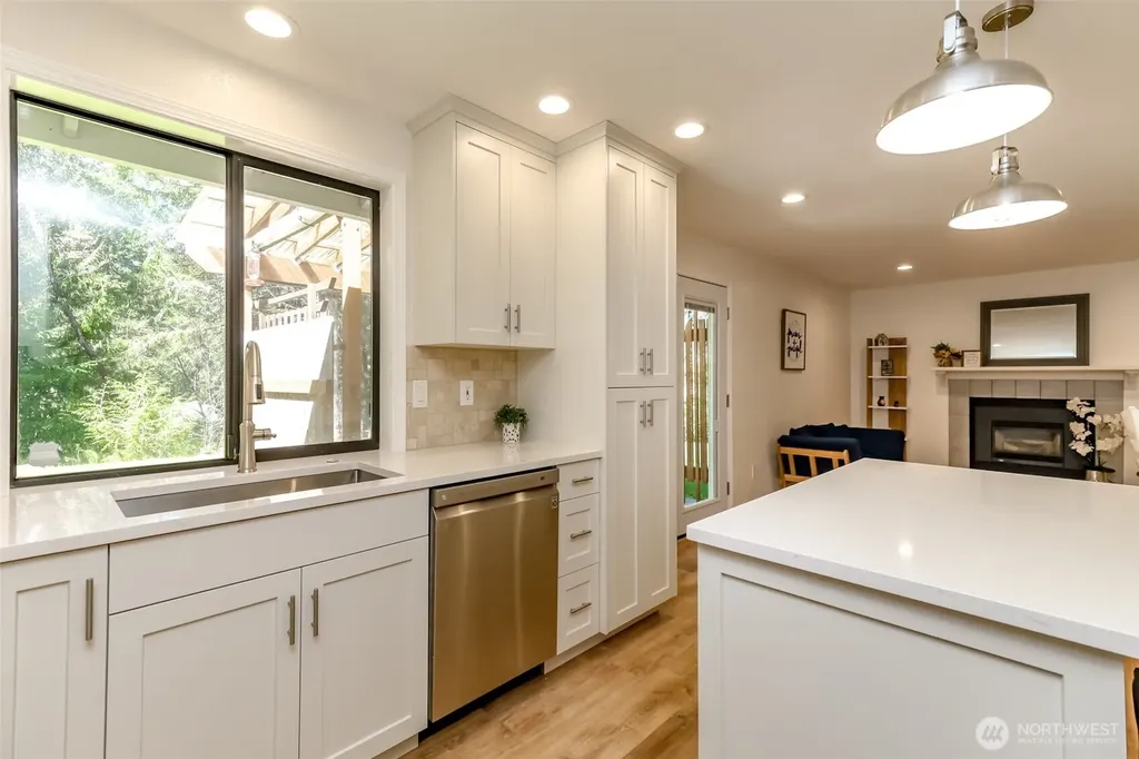 11706 16th Avenue NW Gig Harbor WA 98332