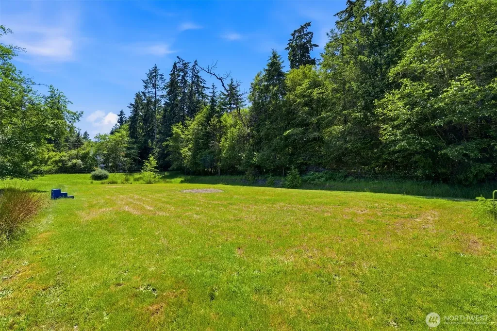 1352 14th Avenue Fox Island WA 98333