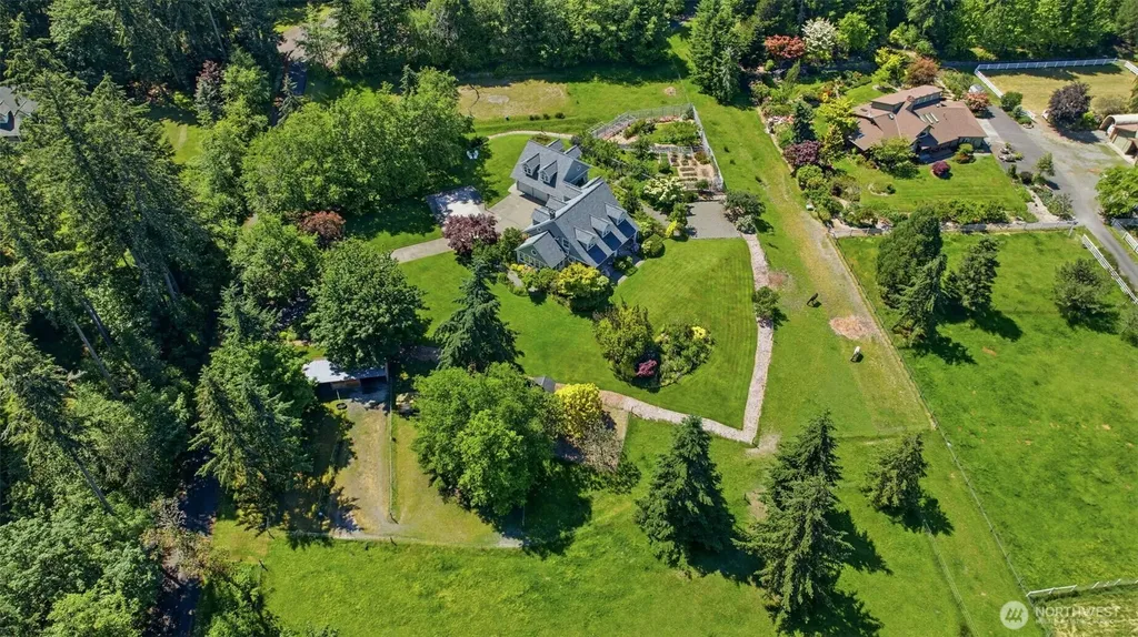 1352 14th Avenue Fox Island WA 98333