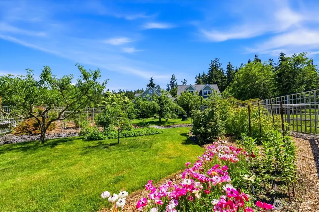 1352 14th Avenue Fox Island WA 98333