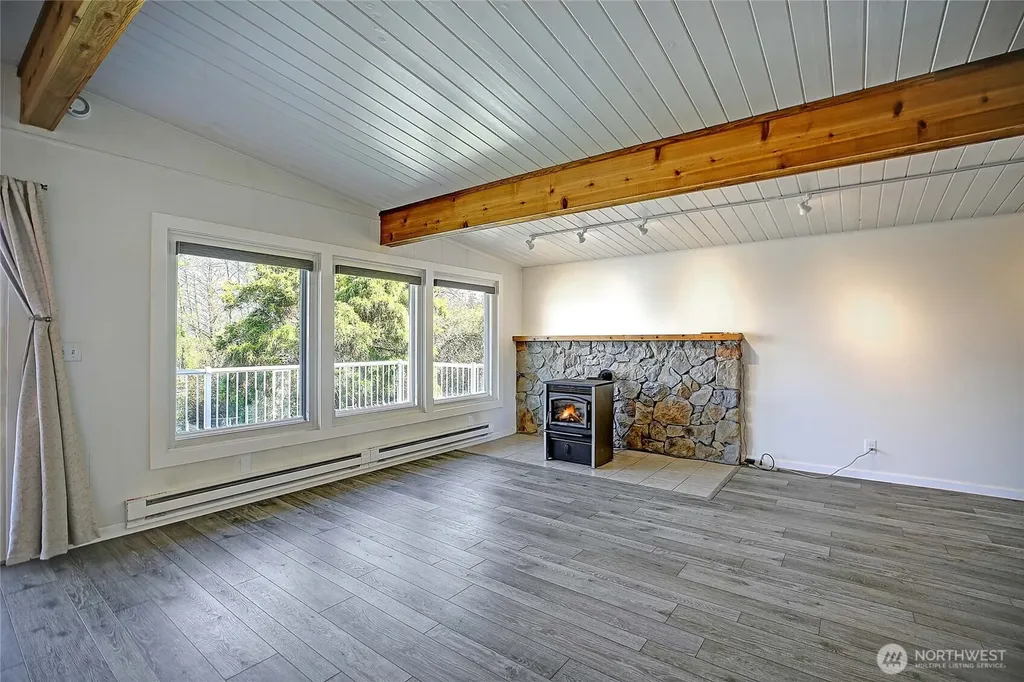 804 Sandstone Lane Camano Island WA 98282